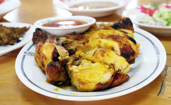 ไก่ย่างจีระพันธ์)